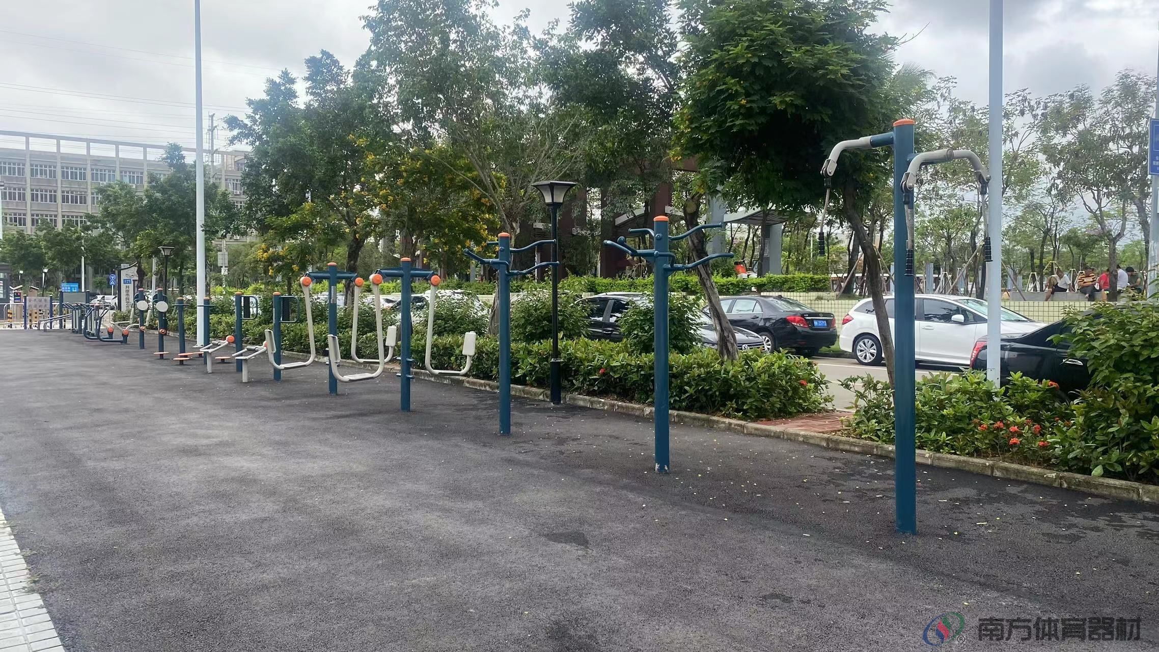 井岸镇市民艺术中心广场(2) 井岸镇市民艺术中心广场(2)