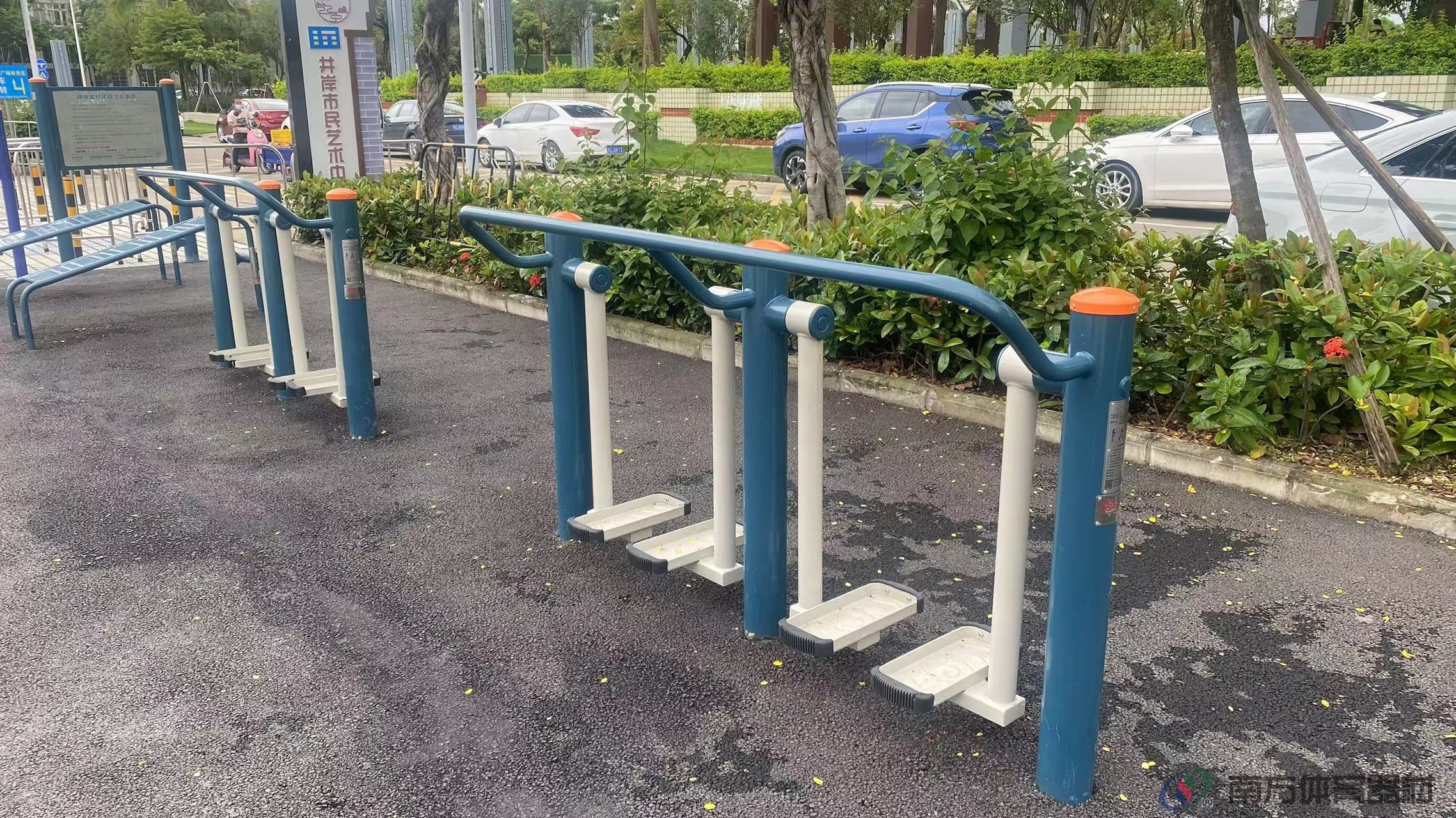 井岸镇市民艺术中心广场(9) 井岸镇市民艺术中心广场(9)