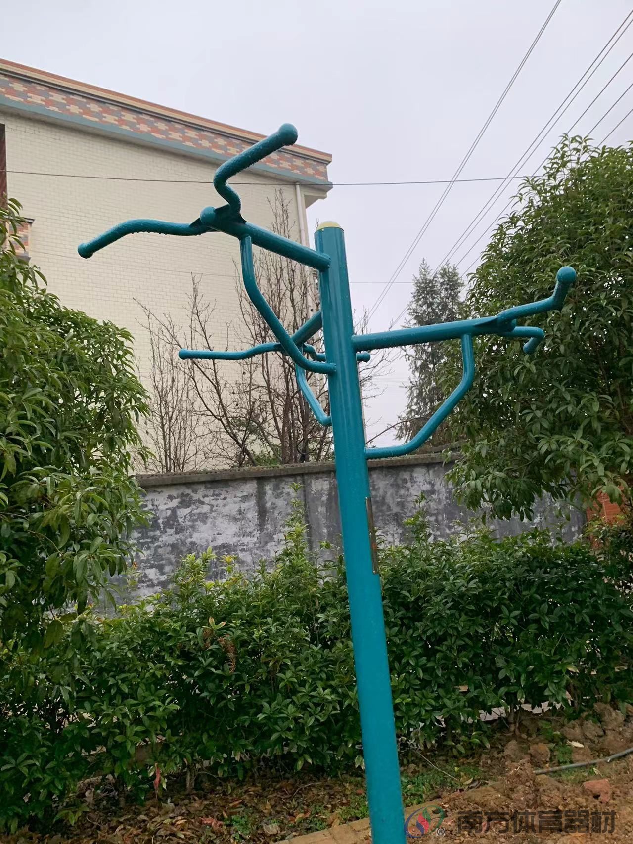湖南省娄底市涟源市七星街镇铁炉村委会铁炉村全民健身路径工程