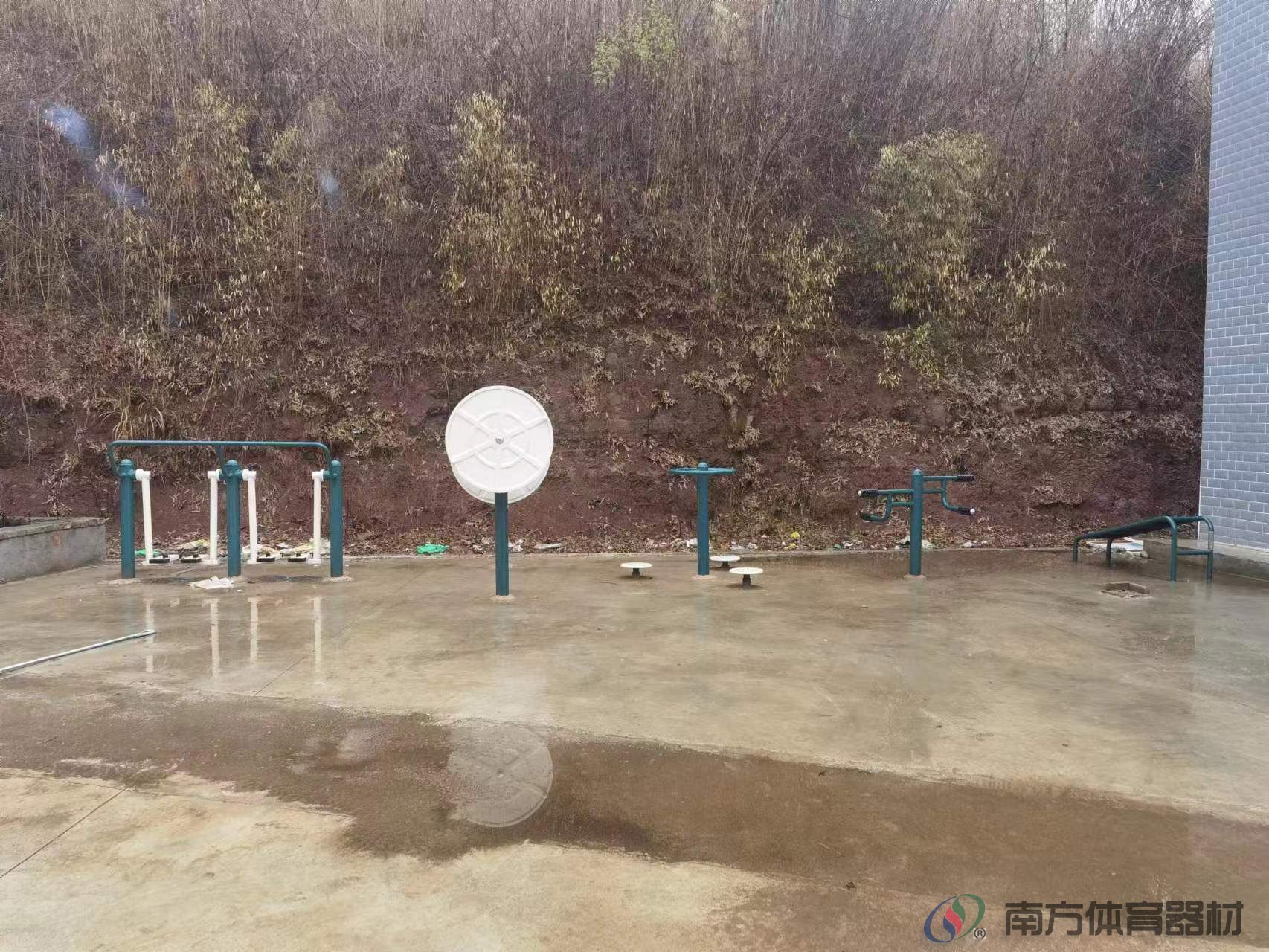 湖南省衡阳市祁东县白鹤街道燕山村委会祁东县白鹤街道燕山村全民健身路径工程
