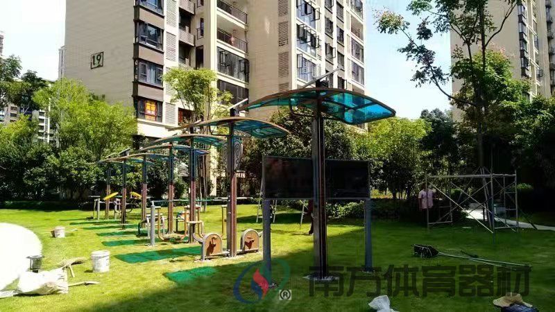 湖南省长沙市天心区黑石铺街道创谷社区居委会黑石铺街道创谷社区北辰中央公园D+F1区25-26栋全民健身路径工程