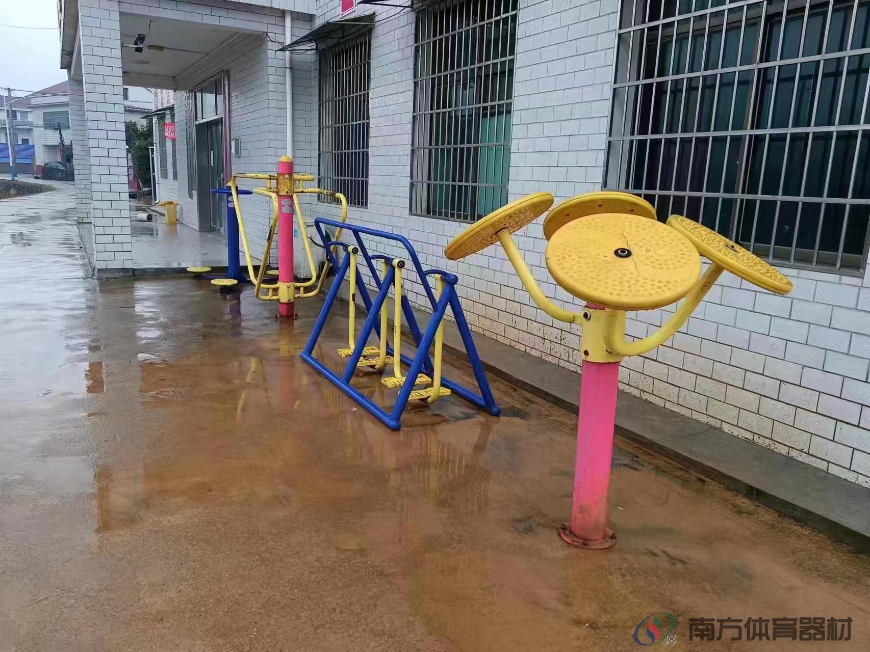 湖南省湘潭市湘乡市毛田镇红旗村委会红旗村村委会全民健身路径工程