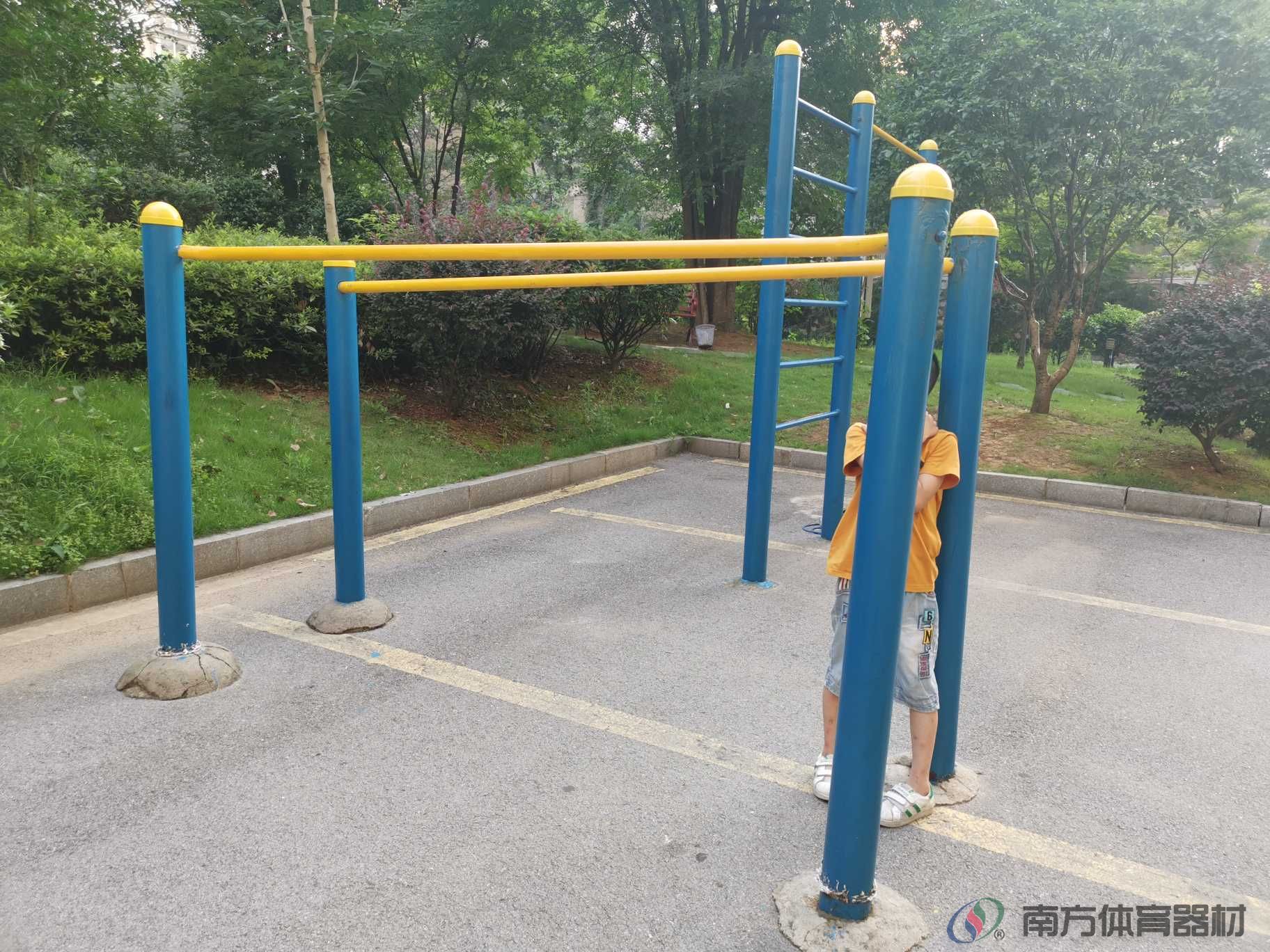 湖南省株洲市天元区泰山路街道广场居委会海韵天城全民健身路径工程